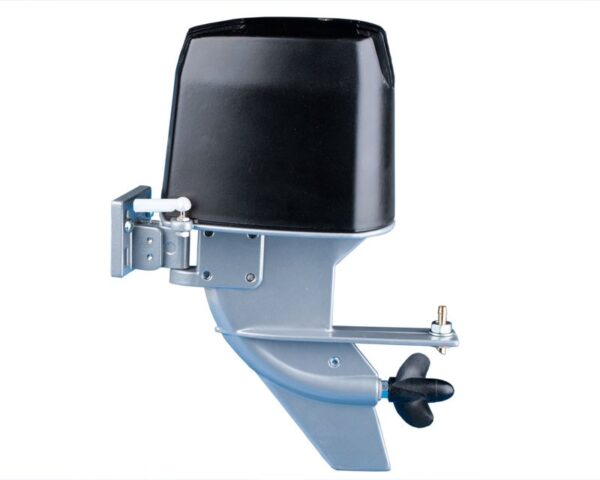 S85 Flex outboard motor