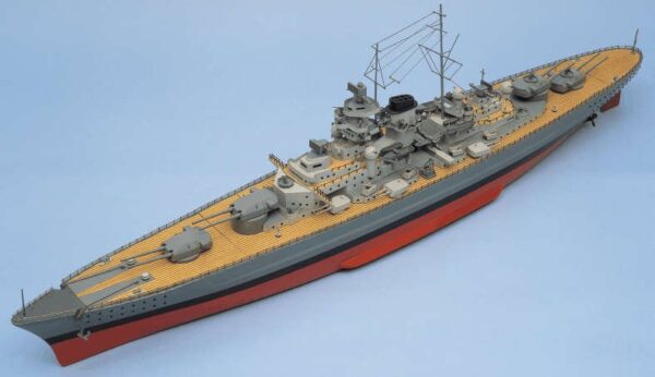 BISMARCK BATTLESHIP AND FITTINGS SET (1:200)